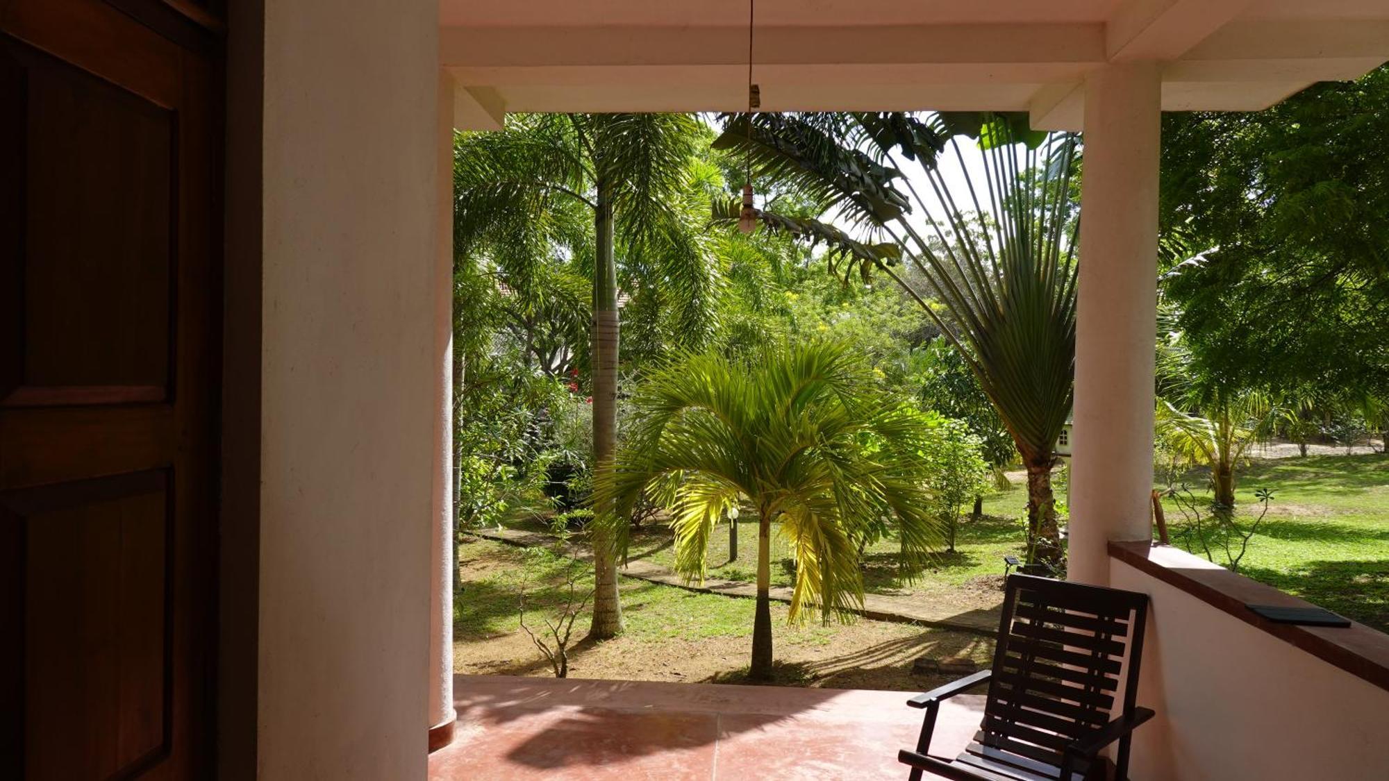 Salt Lake Cabanas & Restaurant Tangalle Exterior foto