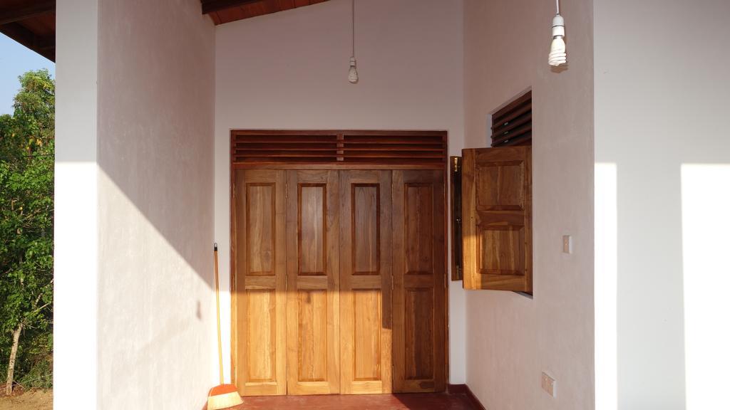 Salt Lake Cabanas & Restaurant Tangalle Exterior foto